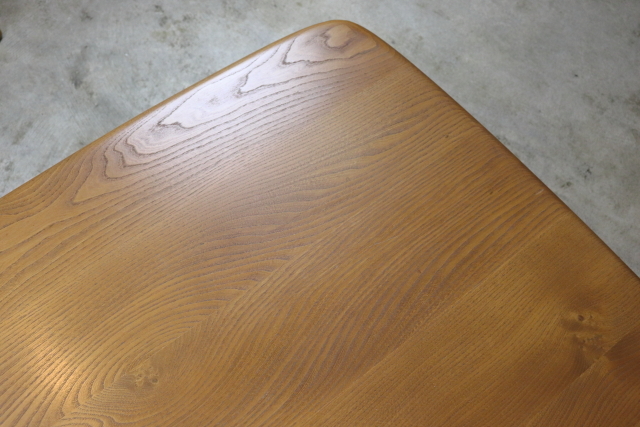 アーコール　ercol　パンドラボックス　コーヒーテーブル　キャスター付き