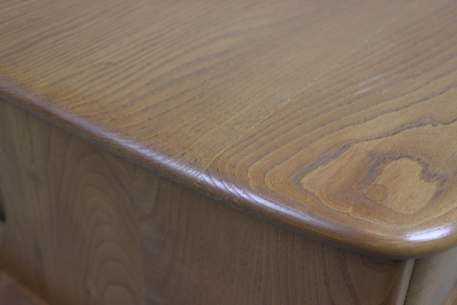 アーコール　ercol　パンドラボックス　コーヒーテーブル　キャスター付き