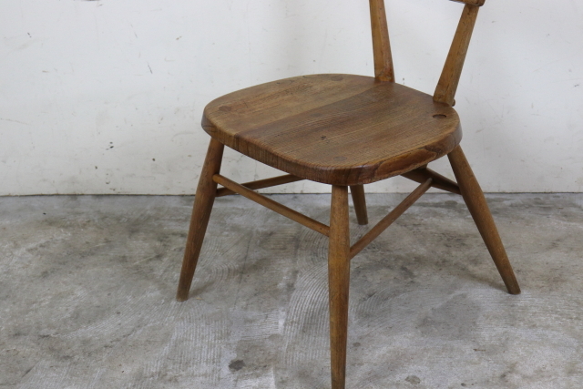 ercol　アーコール　レッドドット　スタッキングチェア　チャイルドチェア