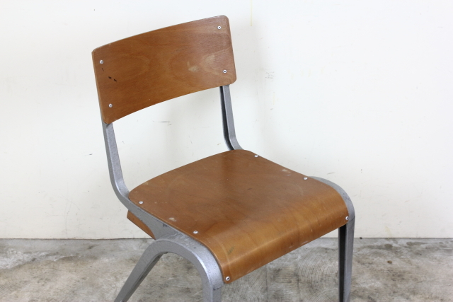 ESAVIAN社 スタッキングチェア スクールチェア す44-13