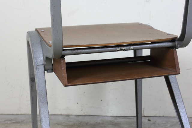 ESAVIAN社 スタッキングチェア スクールチェア す44-13