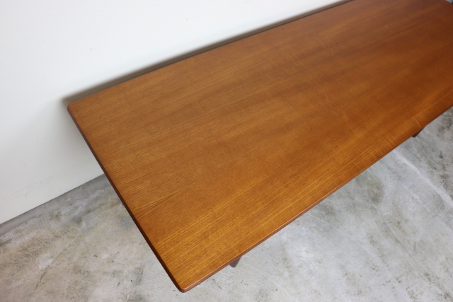 G-PLAN,ジープラン,ラーセン,ラック付コーヒーテーブル,センターテーブル,チーク,ヴィンテージ家具