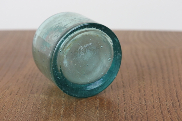 イギリス　アンティーク　インク瓶　一輪挿し　花瓶　ボトル　フラワーベース