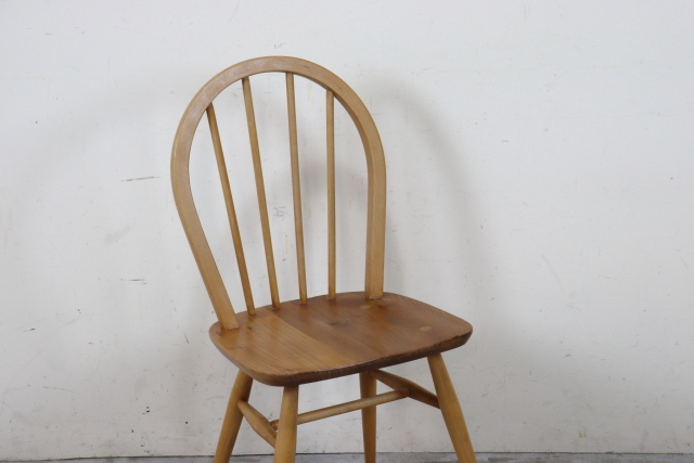 イギリス アーコール社 ercol フープバックチェア（背もたれ4本