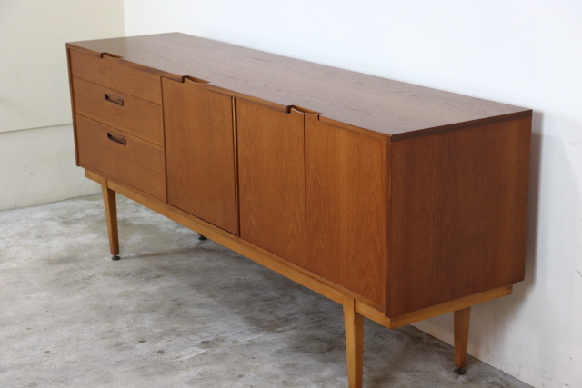 イギリス　NATHAN　サイドボード　ヴィンテージ