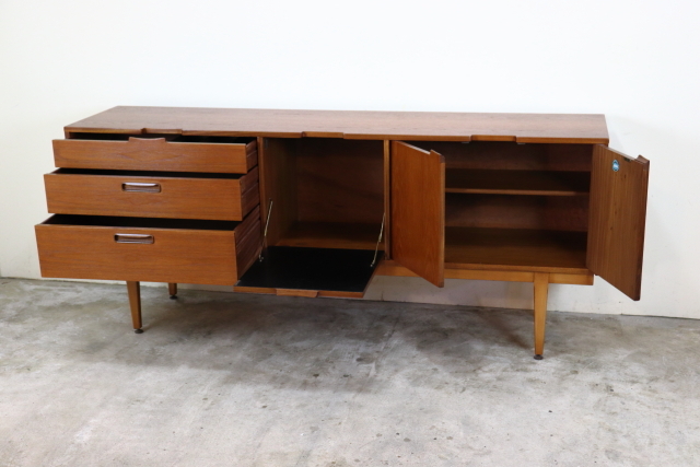 イギリス　NATHAN　サイドボード　ヴィンテージ