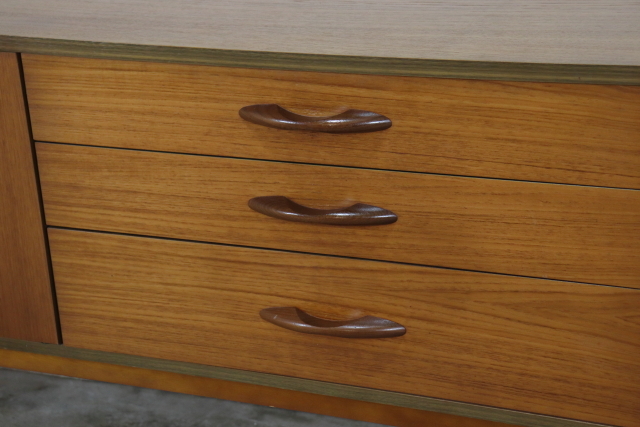 イギリス AVALON社 サイドボード ヴィンテージ ち40-1