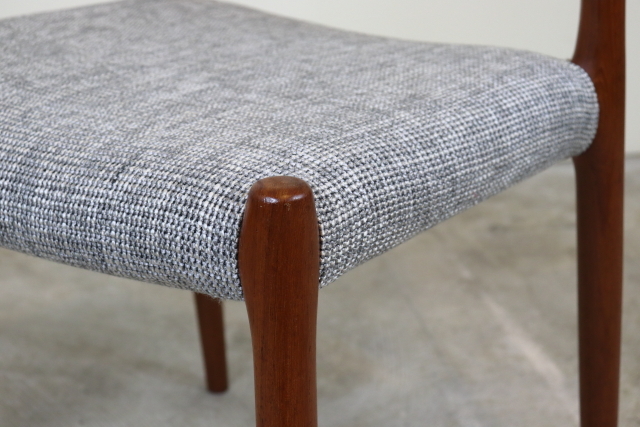 J.L.モラーJ.L.Moller　No.120　デンマーク　北欧　ダイニングチェア　チーク