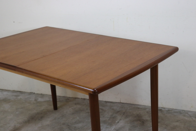 Meredew社　エクステンションダイニングテーブル　チーク　ヴィンテージ　イギリス