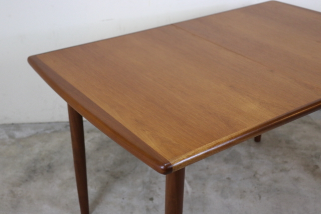 Meredew社　エクステンションダイニングテーブル　チーク　ヴィンテージ　イギリス