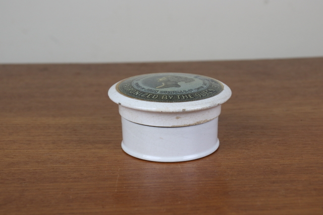 イギリス　アンティーク　トゥースペーストジャー　歯磨き粉　陶器ポット