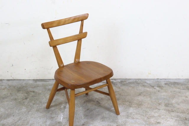 ercol　アーコール　ホワイトドットチェア　スタッキングチェア　チャイルドチェア　レア