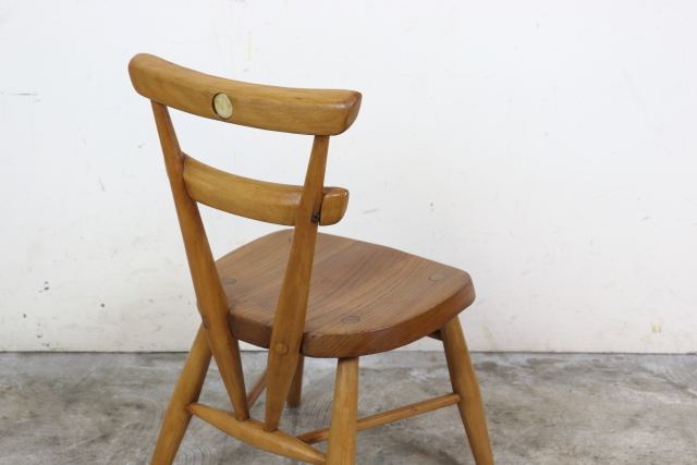 ercol　アーコール　ホワイトドットチェア　スタッキングチェア　チャイルドチェア　レア