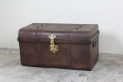 イギリス　アンティーク　バンカーズボックス　トランク　コーヒーテーブル