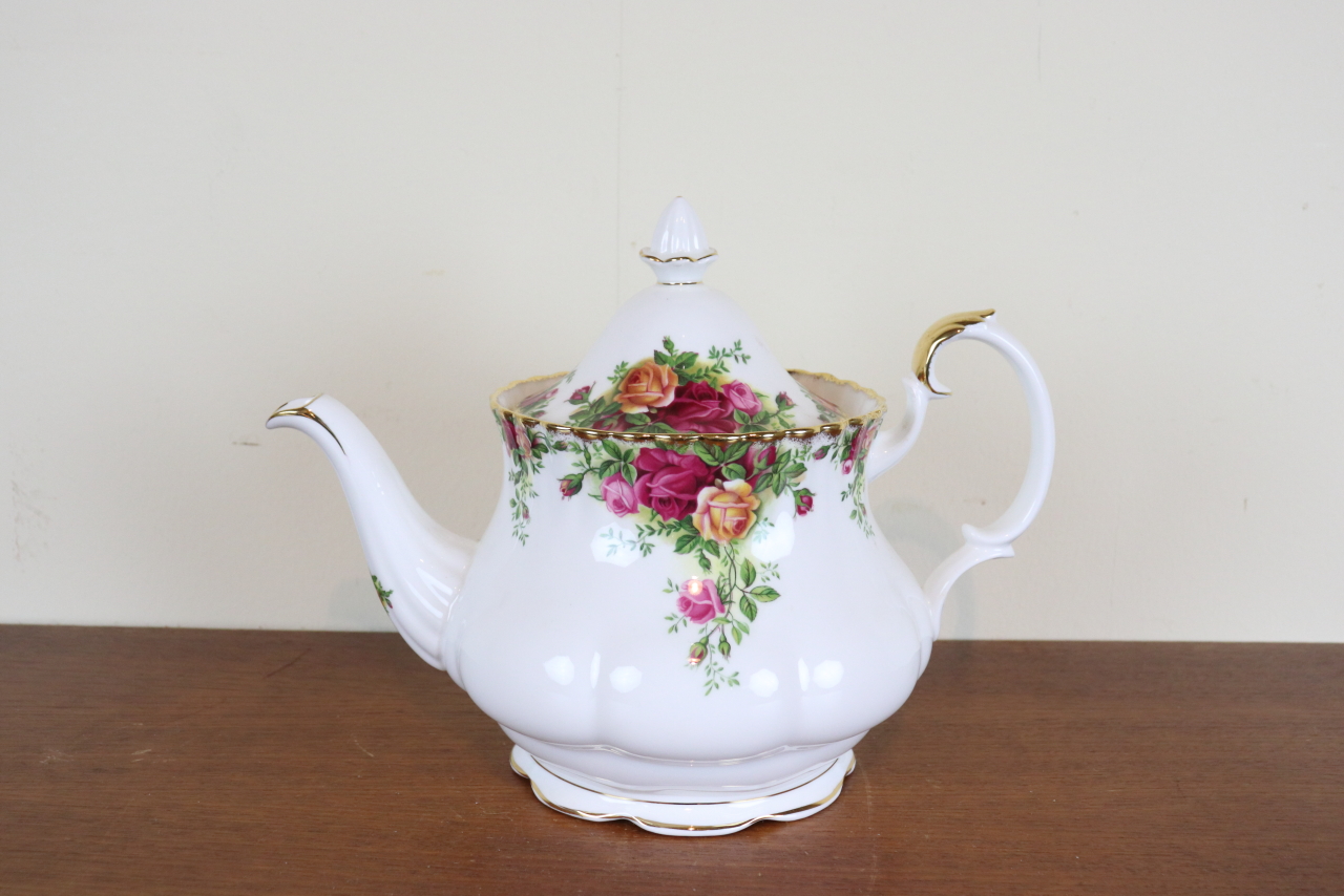 ロイヤルアルバート　オールドカントリーローズ　ヴィンテージ　ポット　イギリス　バラ