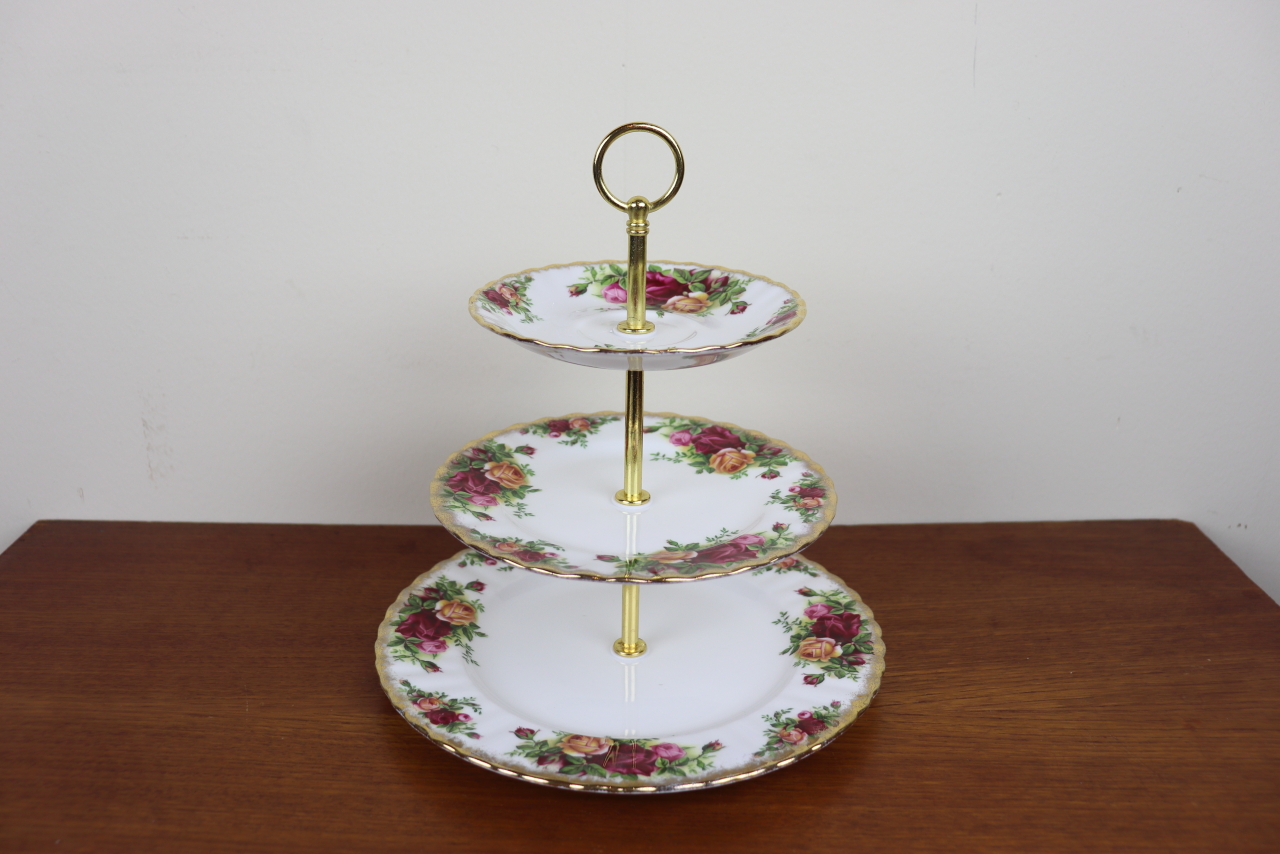 ロイヤルアルバート ROYAL ALBERT　オールドカントリーローズ  3段ケーキスタンド小