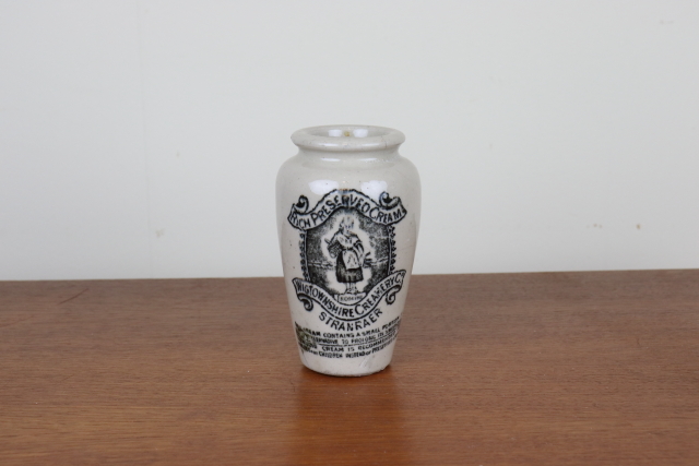 スコットランド　クリームポット　陶器ポット　ボトル　ジャー　WIGTOWNSHIRE CREAMERY