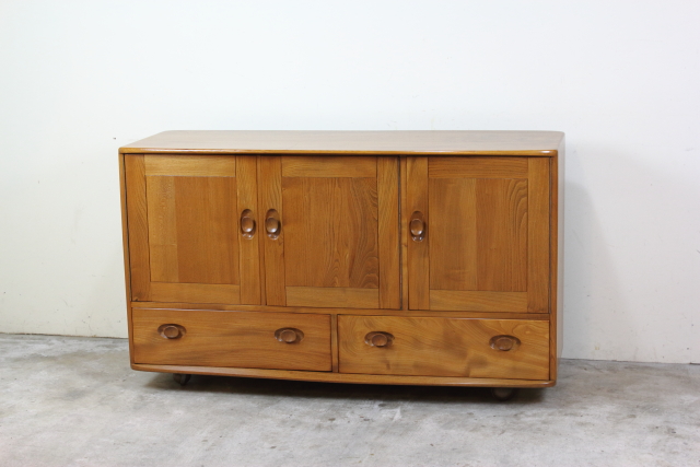 ercol　アーコール　サイドボード　キャスター付き