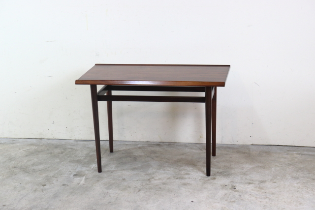 アルネ・ヴォッダー　コーヒーテーブル　サイドテーブル　ローズウッド　北欧　デンマーク