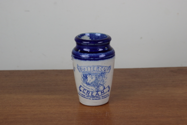 イギリス　アンティーク　バターカップ　デイリー社　クリームポット　陶器ポット　ジャー　ボトル