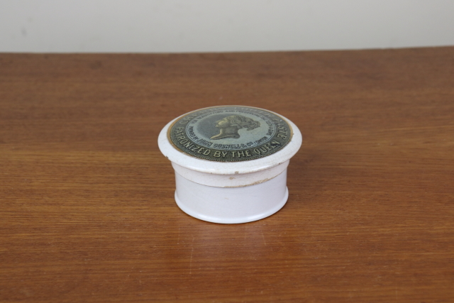 イギリス　アンティーク　トゥースペーストジャー　歯磨き粉　陶器ポット