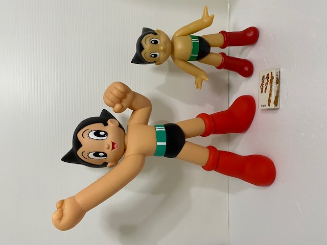 大きい！☆鉄腕アトム☆ソフビ人形 31．0cm 330g 版権有 
