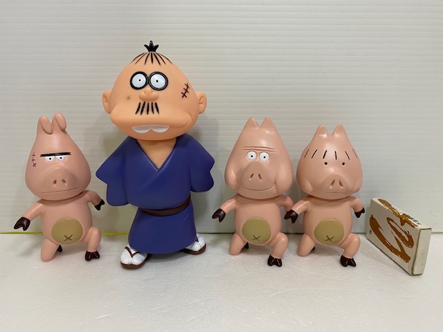 未開封品☆ブタ松一家☆４体セット☆ブタ松親分・子分３体☆もーれつア太郎☆ソフビ人形 １６．０ｃｍ 版権有 フジオプロ アニメ 現状【AT2038】　