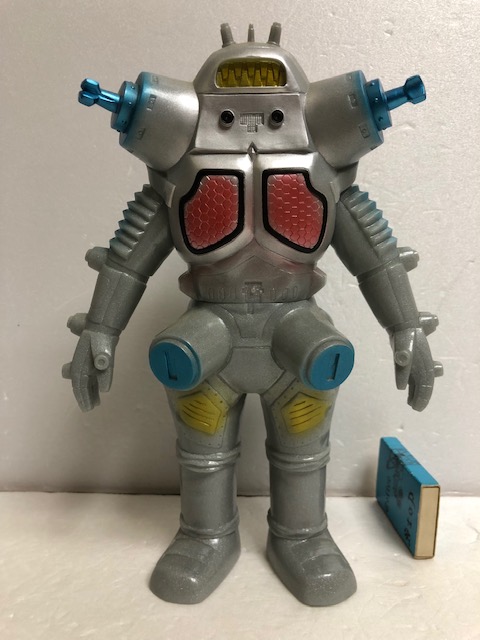 復刻版☆キングジョー☆ソフビ人形 高さ ２３．３ｃｍ スタンダード 版権有 ウルトラセブン 現状 【AT771】