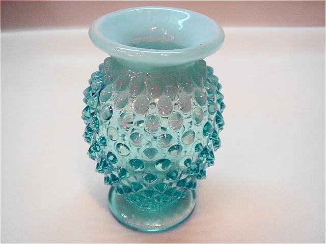 フェントン　ブルーオパールセント　ホブネイル　ミニフラワーベース [AW0491]