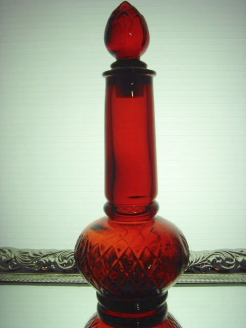 ヴィンテージ　AVON・エイボン　ルビー色のクルート（調味入）【AW0993】