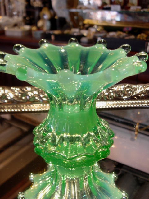 フォストリア　グリーンオパールセント　ガラス　キャンドルスタンド　【AWG0076】