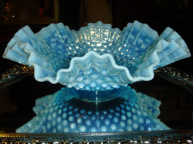 FENTON フェントン　ホブネイル　ブルーオパールセント　コンポート　【AWG0162】