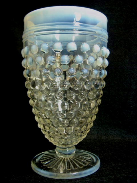 アンカーホッキング社　ヴィンテージ　ムーンストーン　フレンチオパールセント　ゴブレット・タンブラー　【AWG0171】