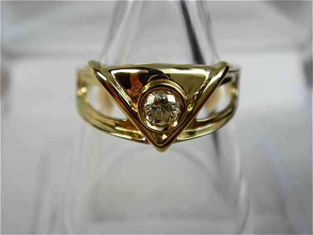 宝飾リング　【材質】１８金　【他】ダイヤ　Ｄ０．１２ｃｔ　【サイズ】１１号【JU0139】
