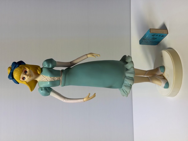 昭和レトロ☆大きい☆台付☆女の子☆ドール☆ソフビ人形 ２９．４ｃｍ 当時物 MADE IN JAPAN 版権有 現状【RT0249】