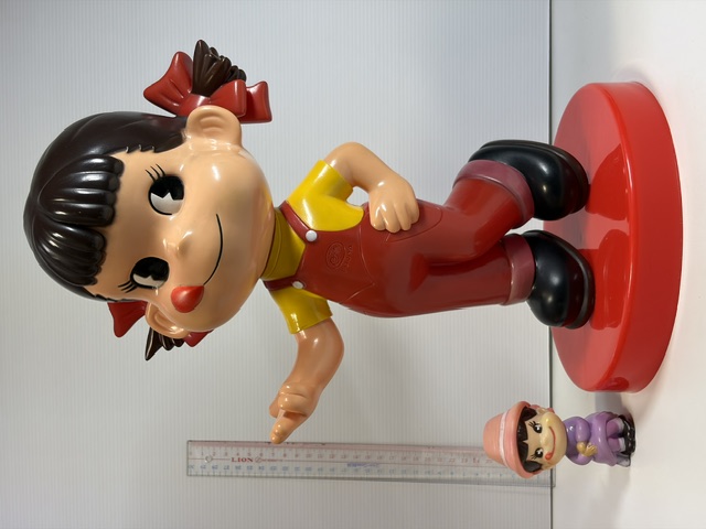 大型☆不二家☆ペコちゃん☆ソフビ人形 ３８．０ｃｍ ５４０ｇ 当時物 非売品 現状【RT0494】