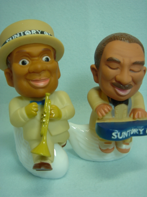 ボ*ト様 昭和　サントリーOLD　CM　黒人 ジャズピアニスト　ソフビ　非売品 2体セット☆サントリーオールド サッチモ ソフビ人形 【TO0207
