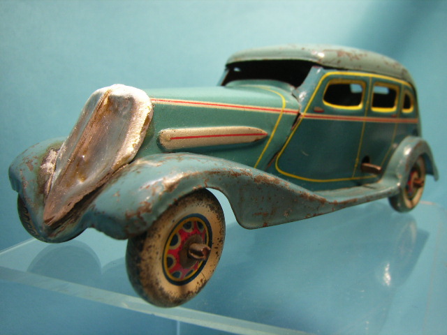 アンティーク木製　自動車　珍品 フランスアンティーク1900年代頃のドール用乳母車アイアンと木製