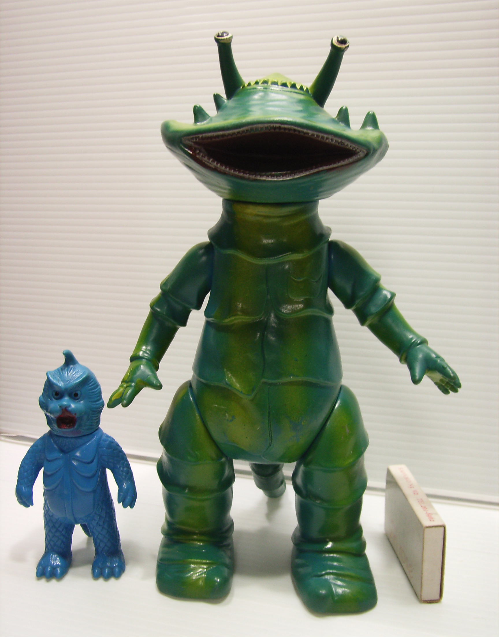 OHC コイン怪獣カネゴン | ボークス公式 ホビー天国オンラインストア 【期間限定値下げ】怪獣郷