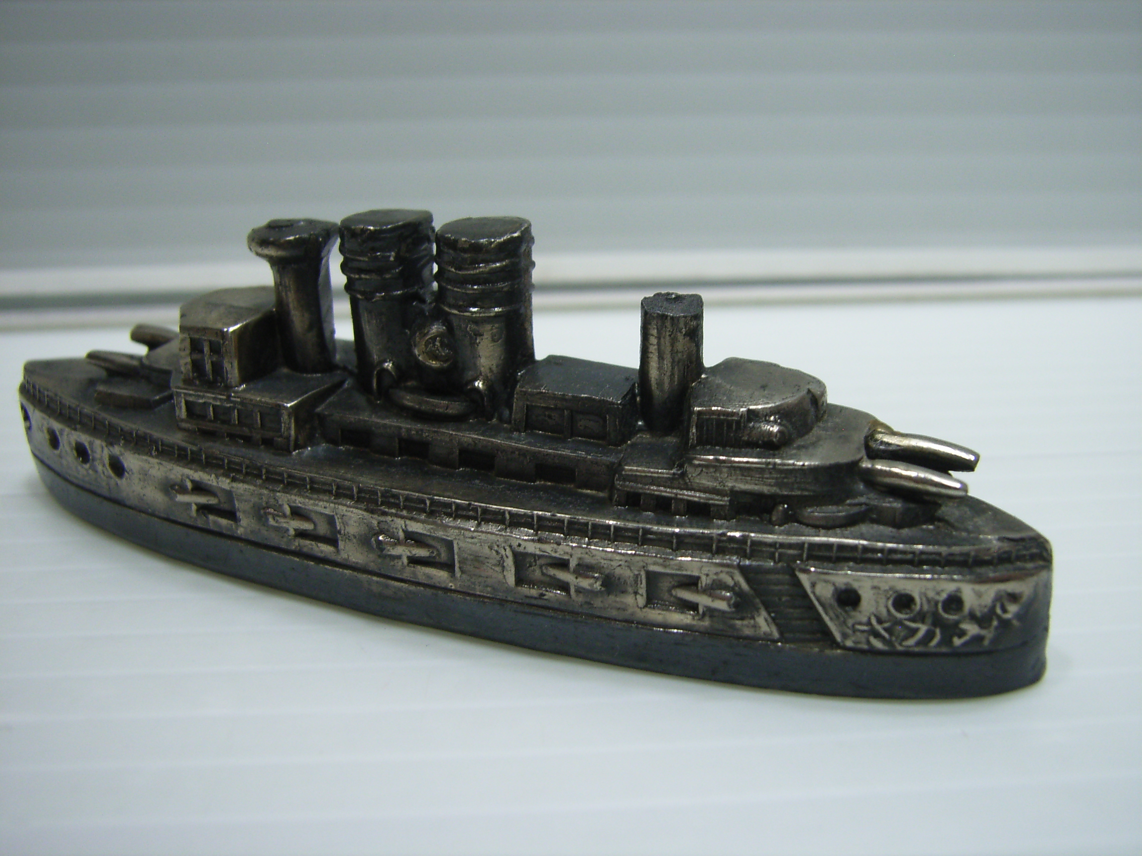 戦艦 ○○？　文鎮 Yahoo!オークション - 戦艦三笠 文鎮 置物