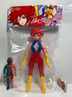 開封品☆袋・タグ付☆キューティーハニー☆ソフビ人形 大 27．7cm 