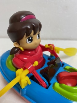 ひみつのアッコちゃん☆ボート☆人形 長さ 16．0cm 125g