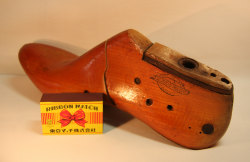 アメリカ　アンティーク　木製　婦人靴型　片足　サイズ77A　【AW1028】