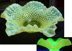 フェントン社　ホブネイル　トパーズオパールセント（ウランガラス）　フリル　ガラスボウル　【AWG0066】