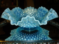 FENTON フェントン　ホブネイル　ブルーオパールセント　コンポート　【AWG0162】