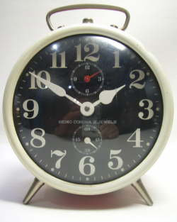 SEIKO CORONA '70真鍮目覚時計　純白に金　正確稼働　金の5輪 美美 de4f7e81cdfe6df9d5d2713e1c87a8
