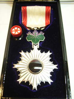 美品☆勲章 勲六単光旭日章 日本軍 ケース旧書体 記章 現状　【TO2694】