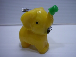 昭和レトロ☆かわいい ゾウ型 爪切り 黄色 8．0cm 当時物 JAPAN