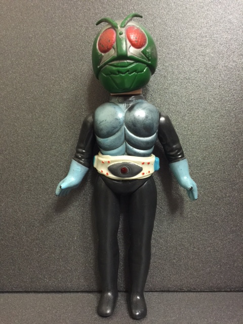 バンダイ 仮面ライダー１号 ソフビ人形 スタンダード ２４ ３ｃｍ マスク付 当時物 現状 To3649