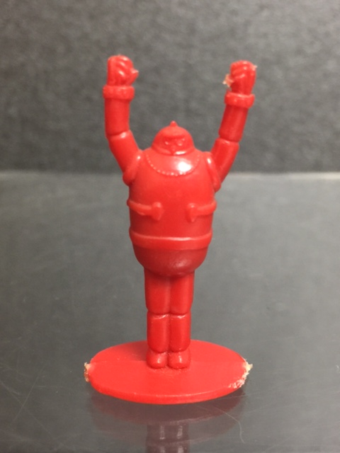 グリコ 鉄人28号 オマケ 3．8cm 当時物 台座有 赤色 現状